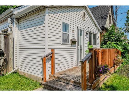 80 East 33Rd Street, Hamilton, ON - Outdoor With Exterior