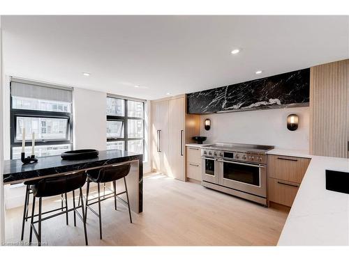 Ph1-20 Niagara Street, Toronto, ON - Indoor Photo Showing Kitchen