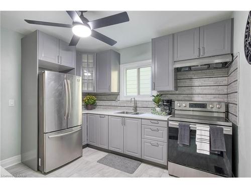 4570 Fourth Avenue, Niagara Falls, ON - Indoor Photo Showing Kitchen With Double Sink