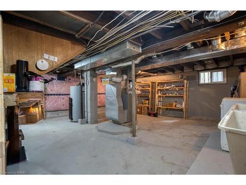 4570 Fourth Avenue, Niagara Falls, ON - Indoor Photo Showing Basement