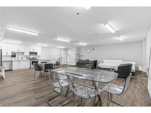 201-529 South Pelham Road, Welland, ON - Indoor Photo Showing Dining Room