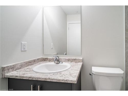 508-600 North Service Road, Stoney Creek, ON - Indoor Photo Showing Bathroom