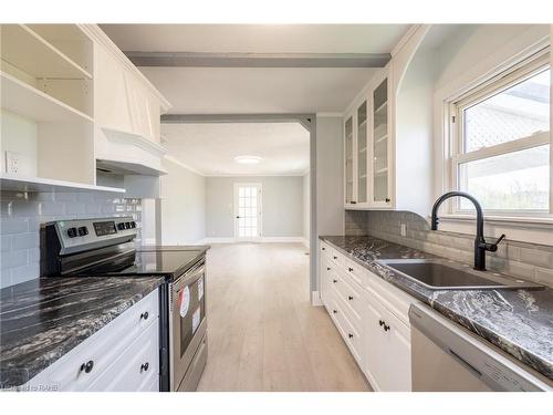 728 Gorham Road, Ridgeway, ON - Indoor Photo Showing Kitchen