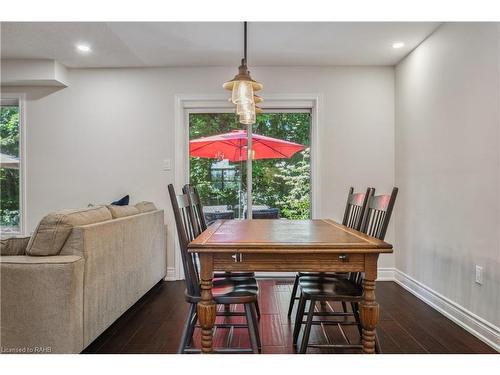 18-1150 Skyview Drive, Burlington, ON - Indoor Photo Showing Dining Room