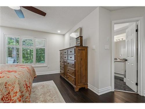 18-1150 Skyview Drive, Burlington, ON - Indoor Photo Showing Bedroom