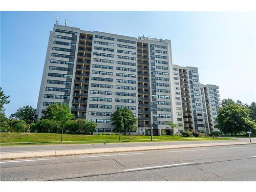 504-2900 Battleford Road, Mississauga, ON - Outdoor With Balcony With Facade