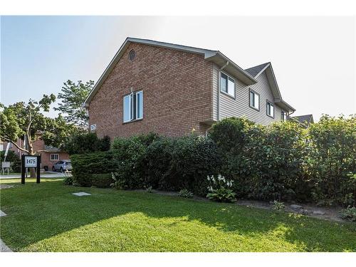 9-1475 Upper Gage Avenue, Hamilton, ON 