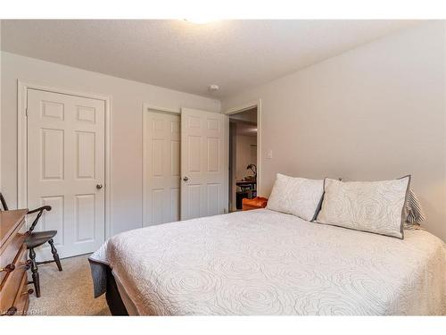 18 Tamarack Way, Simcoe, ON - Indoor Photo Showing Bedroom