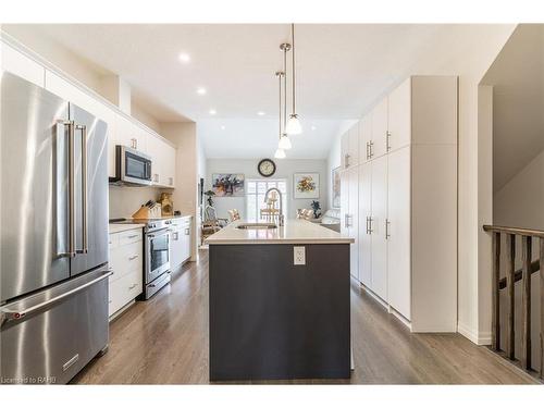 18 Tamarack Way, Simcoe, ON - Indoor Photo Showing Kitchen