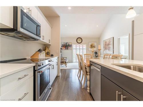 18 Tamarack Way, Simcoe, ON - Indoor Photo Showing Kitchen