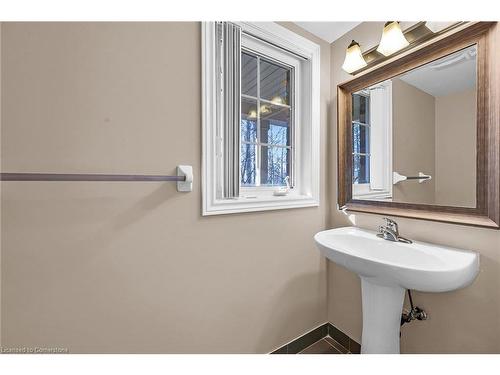 35-233 Duskywing Way, Oakville, ON - Indoor Photo Showing Bathroom