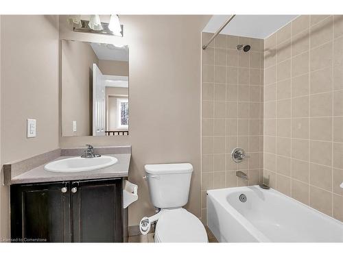 35-233 Duskywing Way, Oakville, ON - Indoor Photo Showing Bathroom