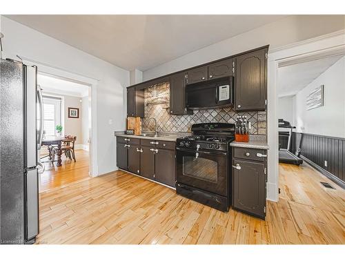 65 Banff Street, Caledonia, ON - Indoor Photo Showing Kitchen