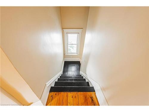 65 Banff Street, Caledonia, ON - Indoor Photo Showing Other Room