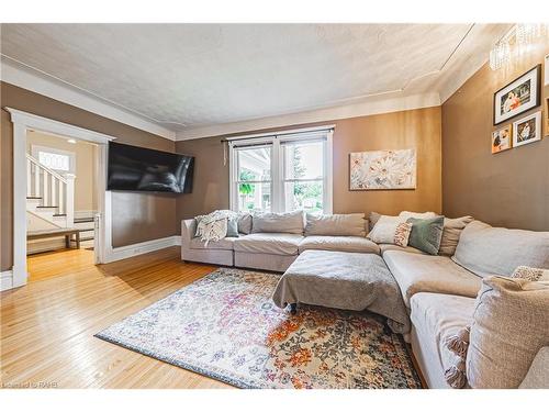 65 Banff Street, Caledonia, ON - Indoor Photo Showing Living Room