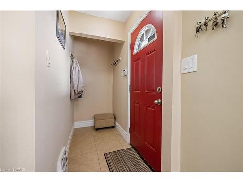 625 Tate Avenue, Hamilton, ON - Indoor Photo Showing Other Room