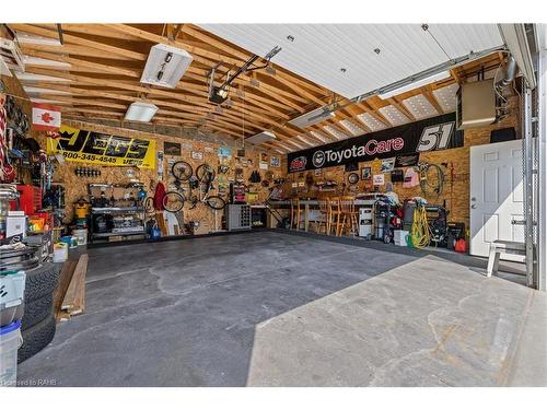 625 Tate Avenue, Hamilton, ON - Indoor Photo Showing Garage