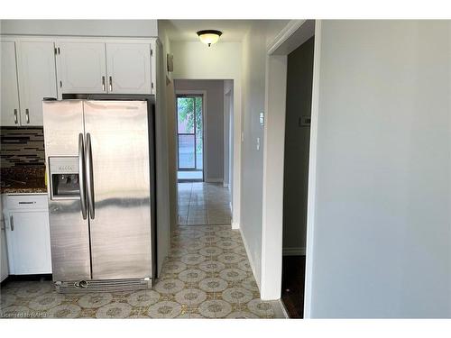 1-57 Ottawa Street N, Hamilton, ON - Indoor Photo Showing Kitchen