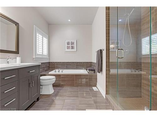 22 Creekside Drive, Niagara-On-The-Lake, ON - Indoor Photo Showing Bathroom