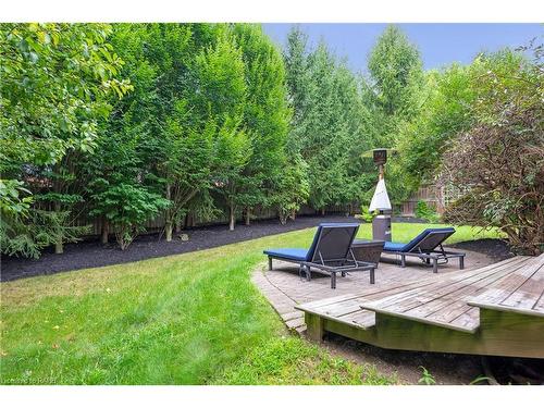 22 Creekside Drive, Niagara-On-The-Lake, ON - Outdoor With Backyard