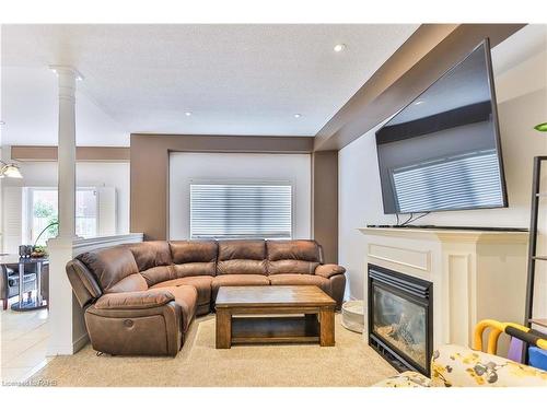 46 Bridgenorth Crescent, Stoney Creek, ON - Indoor Photo Showing Living Room With Fireplace