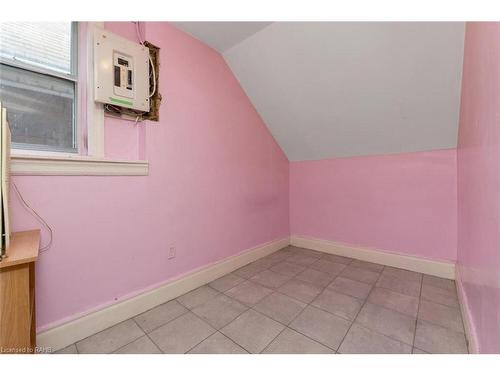 236 Grosvenor Avenue N, Hamilton, ON - Indoor Photo Showing Other Room