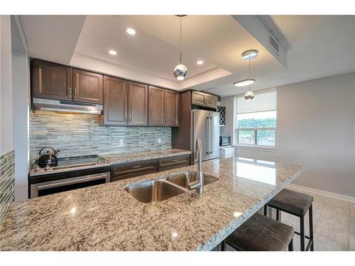 1506-120 Duke Street, Hamilton, ON - Indoor Photo Showing Kitchen With Double Sink With Upgraded Kitchen