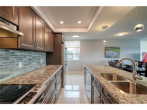 1506-120 Duke Street, Hamilton, ON - Indoor Photo Showing Kitchen With Double Sink With Upgraded Kitchen