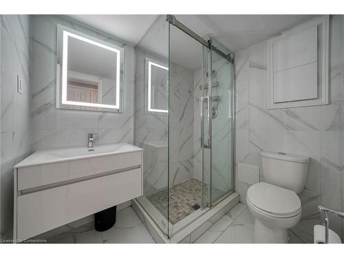 1506-120 Duke Street, Hamilton, ON - Indoor Photo Showing Bathroom