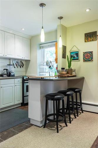 307-40 Robinson Street, Hamilton, ON - Indoor Photo Showing Kitchen