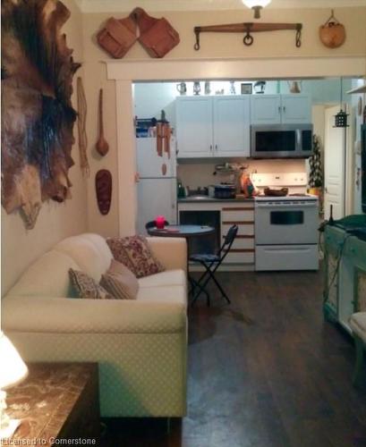 289 Wilson Street, Hamilton, ON - Indoor Photo Showing Kitchen