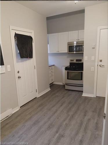 289 Wilson Street, Hamilton, ON - Indoor Photo Showing Kitchen