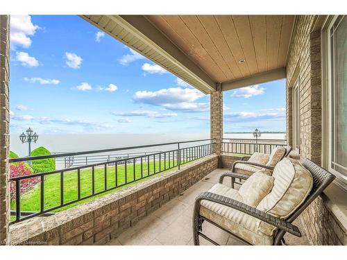 94 Seabreeze Crescent, Stoney Creek, ON - Outdoor With View With Exterior