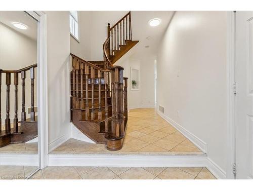 3099 Ferguson Drive, Burlington, ON - Indoor Photo Showing Other Room