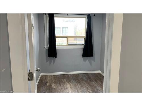 1-468 Main Street E, Hamilton, ON - Indoor Photo Showing Other Room