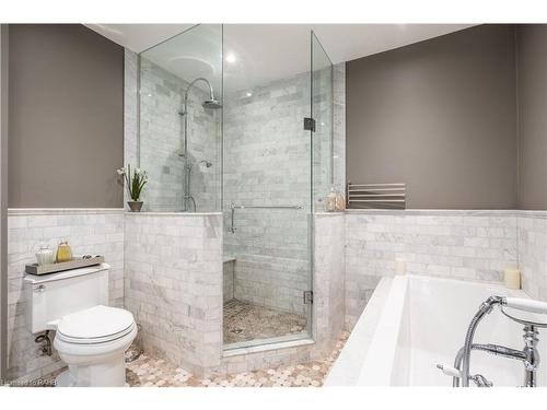 607 Edgewater Crescent, Burlington, ON - Indoor Photo Showing Bathroom