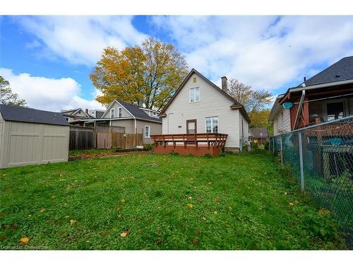 5768 Summer Street, Niagara Falls, ON - Outdoor With Backyard