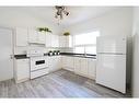 5768 Summer Street, Niagara Falls, ON  - Indoor Photo Showing Kitchen 