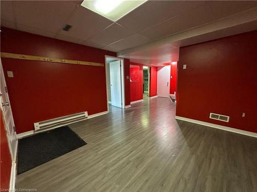 B-22 Amherst Circle, Hamilton, ON - Indoor Photo Showing Other Room