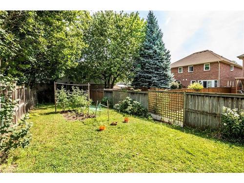 1075 Johnson'S Lane, Mississauga, ON - Outdoor With Backyard