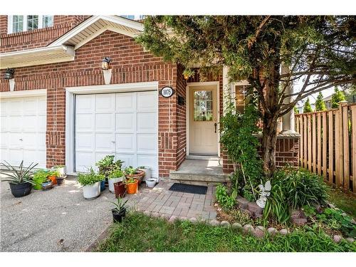 1075 Johnson'S Lane, Mississauga, ON - Outdoor