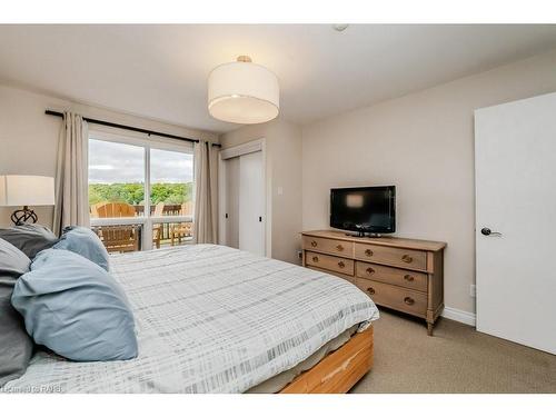 54-305-1235 Deerhurst Drive, Huntsville, ON - Indoor Photo Showing Bedroom