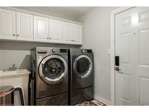 66 Abraham Drive, Stratford, ON - Indoor Photo Showing Laundry Room