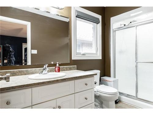 66 Abraham Drive, Stratford, ON - Indoor Photo Showing Bathroom