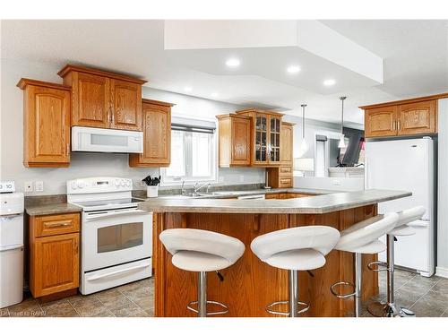 66 Abraham Drive, Stratford, ON - Indoor Photo Showing Kitchen