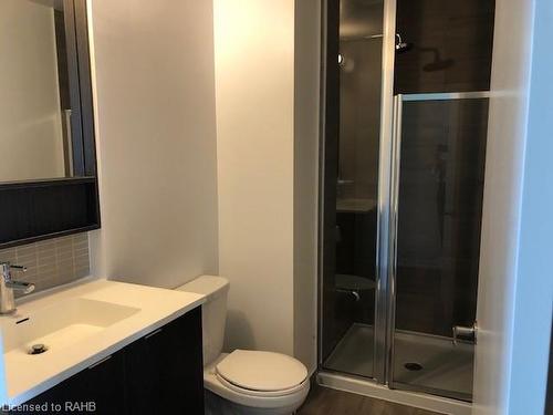 904-2560 Eglinton Avenue W, Mississauga, ON - Indoor Photo Showing Bathroom