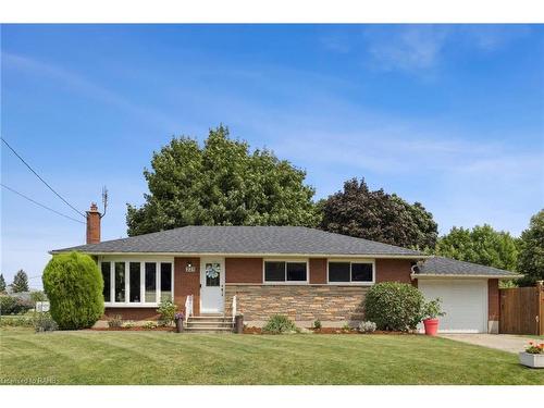 225 Helena Avenue, Winona, ON - Outdoor With Facade