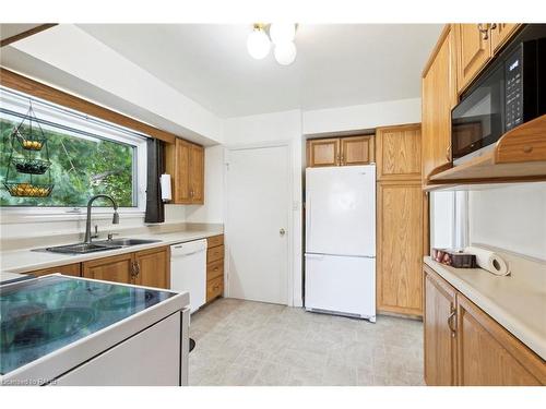 225 Helena Avenue, Winona, ON - Indoor Photo Showing Kitchen With Double Sink