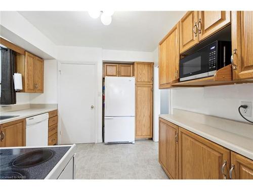 225 Helena Avenue, Winona, ON - Indoor Photo Showing Kitchen