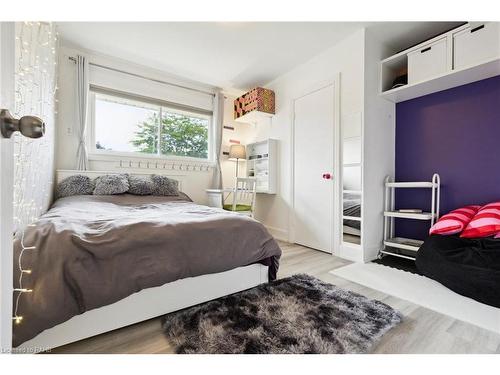 225 Helena Avenue, Winona, ON - Indoor Photo Showing Bedroom